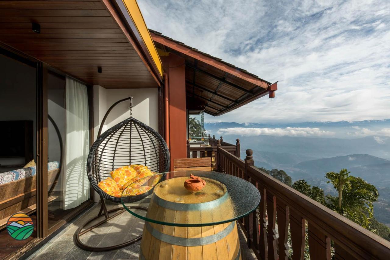 Deluxe Suite with Jacuzzi, 10% Discount on Food